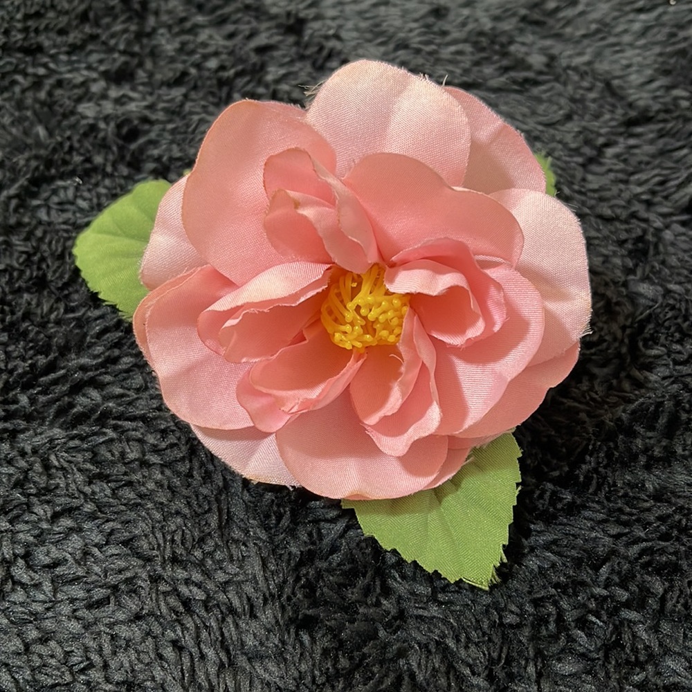 Vintage Avon flower brooch pin - Picture 2 of 9